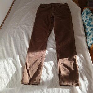 Brown corduroy pants Pantalons en velours cordé brun
